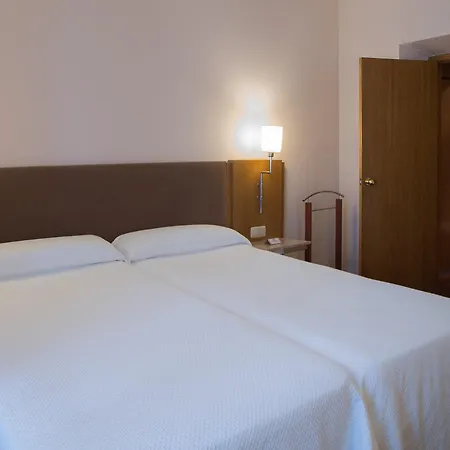 Inglaterra 3* Granada