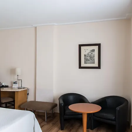 ホテル イングラテラ 3*