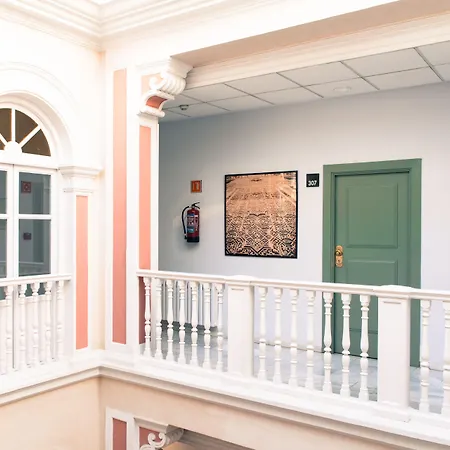 ホテル イングラテラ 3*