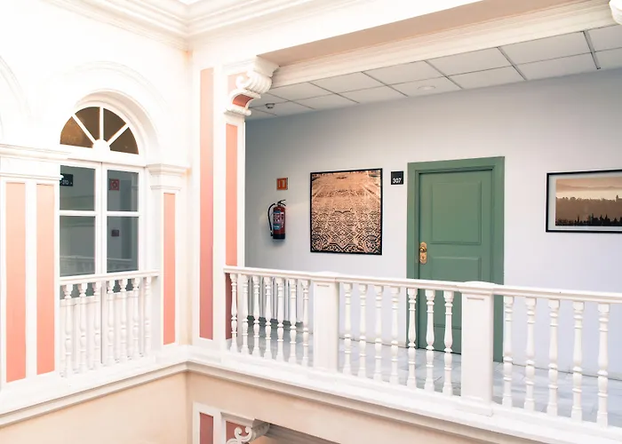 호텔 잉글라테라 3*