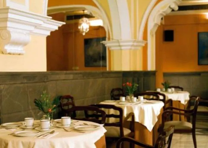 잉글라테라 3* 그라나다