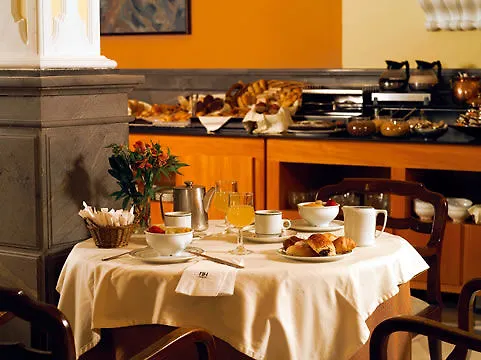 잉글라테라 호텔 그라나다