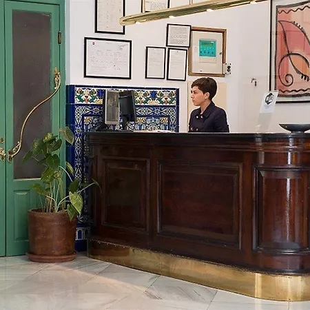 잉글라테라 호텔 3*