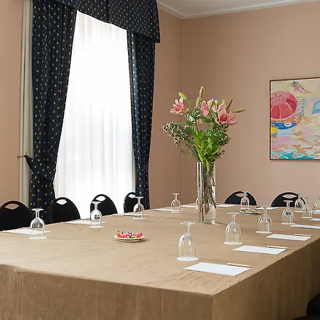 잉글라테라 호텔 그라나다